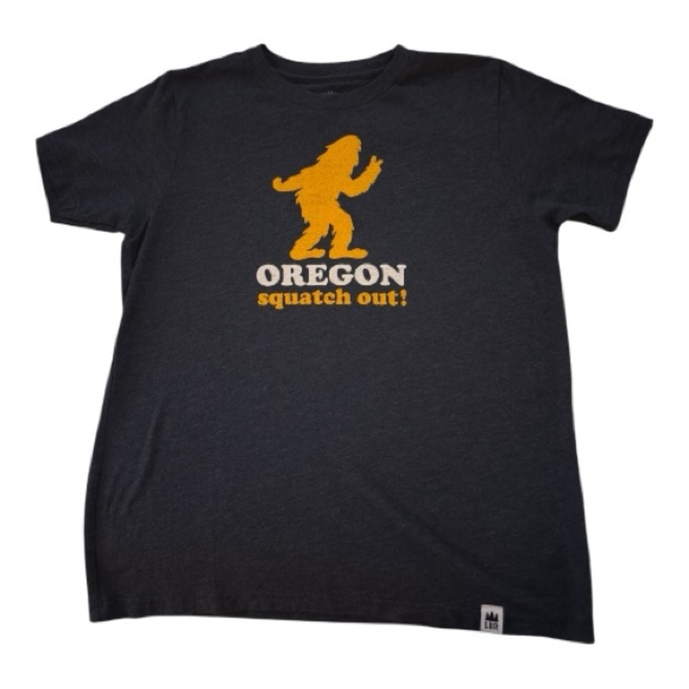 Kids Dark Blue Graphic T-Shirt Oregon Squatch out! Size Large (14/16)